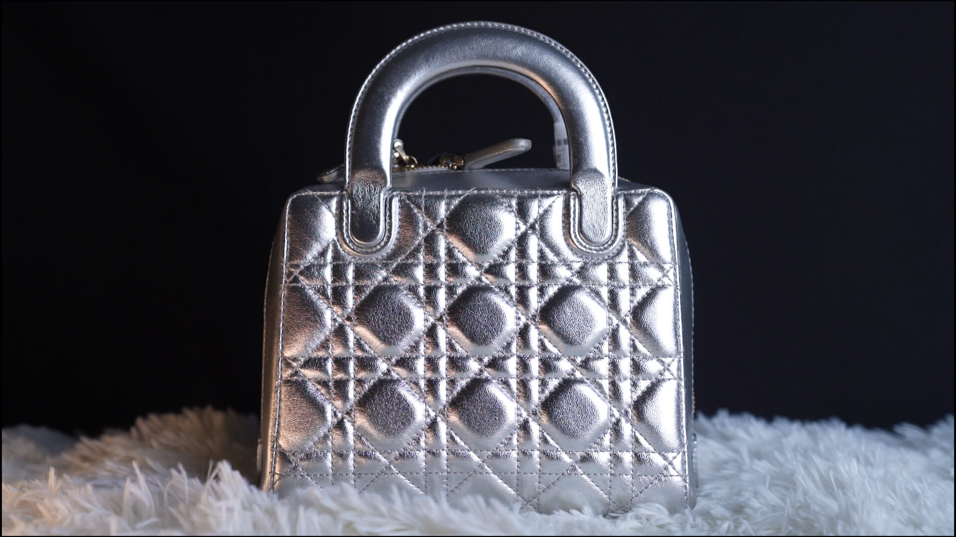 【包包推荐】Dior 四格戴妃：美丽又省心，精致女人的必备款。